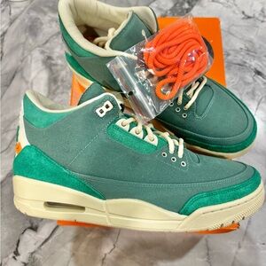 Brand New Nike Air Jordan 3 Nina Chanel Size 9.5M / 11W